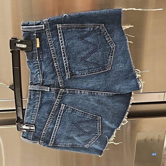 💕MOTHER💕 Dodger Short Short Fray Shorts Did You Bring Me Anything 28 NWT - Picture 10 of 16